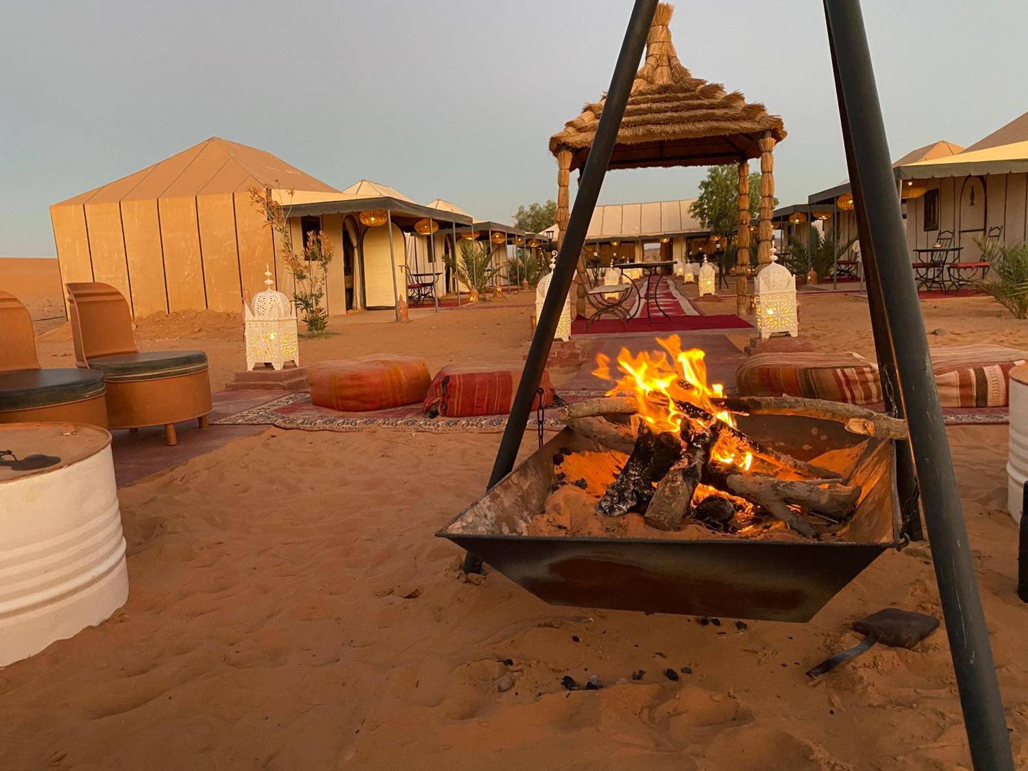 Merzouga Moonlight Desert Camp エクステリア 写真